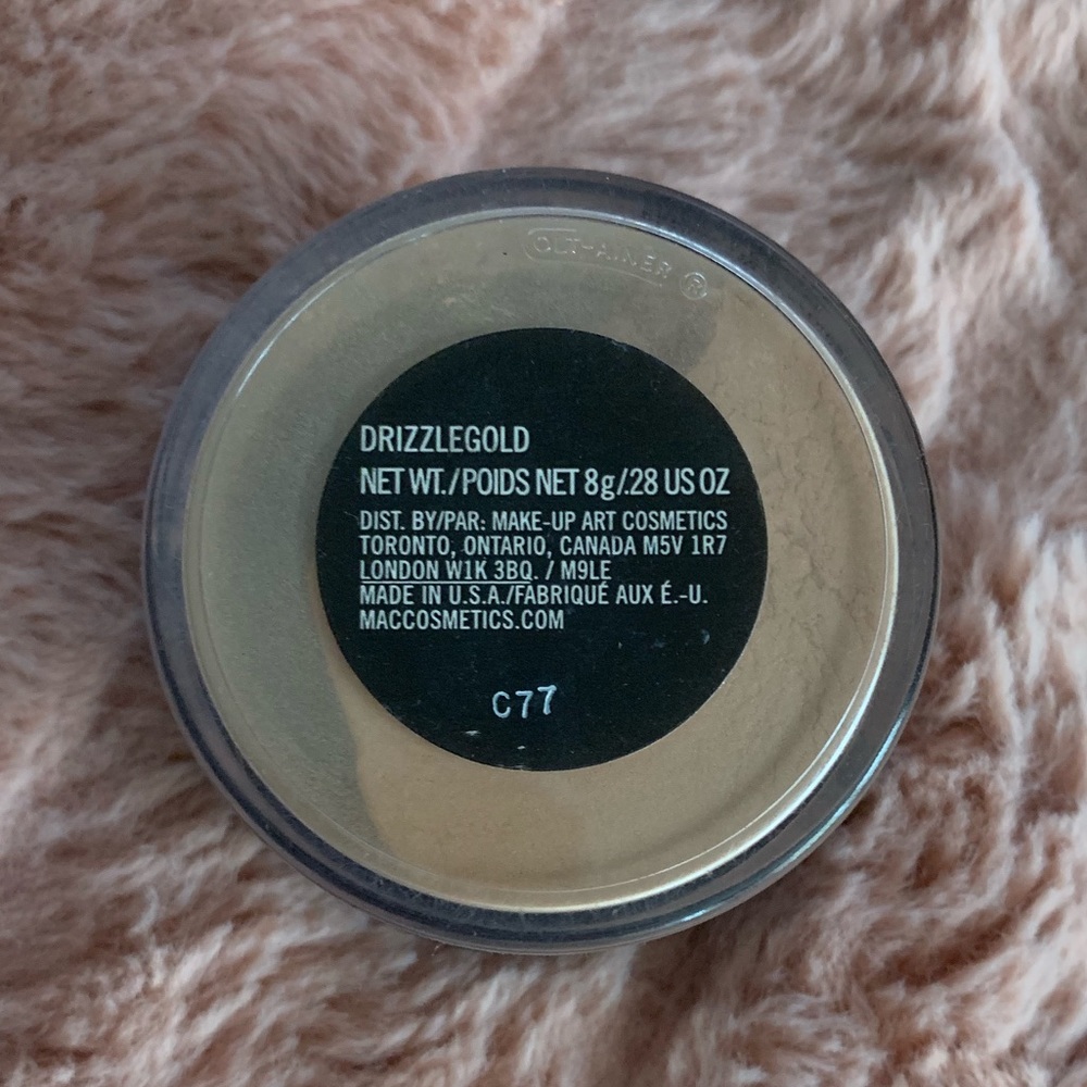 MAC Drizzlegold Beauty Powder
